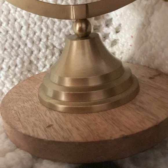 Anthopologie @ home Rattan Globe Decorative Object - Picture 3 of 12